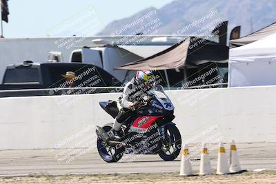 media/Oct-05-2025-CVMA (Sun) [[beeef4f201]]/Race 11-500-400(4)-350 Supersport/